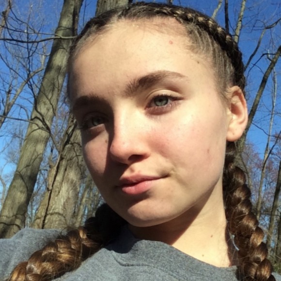 Meet your Posher, Alana - Picture 1 of 1